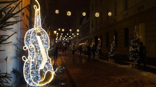 Boże Narodzenie 2021. Świąteczne iluminacje w Bydgoszczy [ZDJĘCIA]