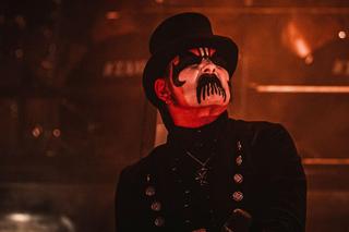 King Diamond wraca do koncertowania. Na nadchodzącej trasie do zespołu dołączy znana metalowa wokalistka 
