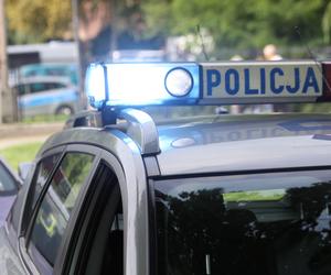 Szaleństwa na rondzie w Lesznie! 20-latek chciał zaimponować pasażerce?!