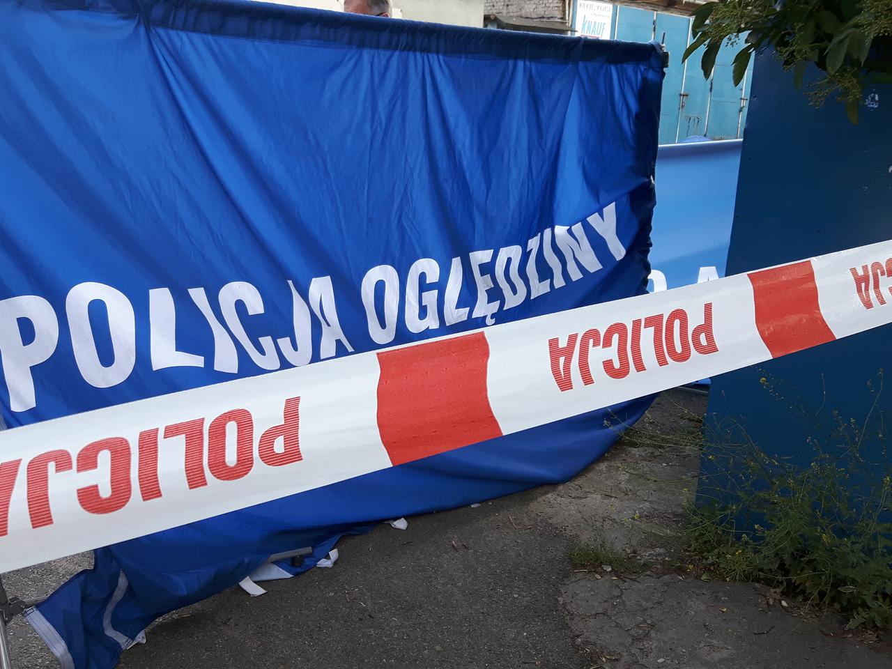 Krwawe zabójstwo w Krotoszynie. Ukrainka zadźgana nożem w jednym z domów. Wcześniej słychać było kłótnię