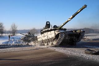 Wojna na Ukrainie. Coraz więcej rosyjskich wojsk przy granicy. Narracja o wycofaniu żołnierzy fałszywa