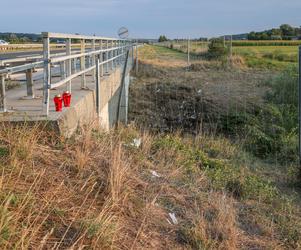 Na ziemi leży różaniec i pudełko z Matką Boską. Wstrząsający obraz po katastrofie autokaru na Chorwacji