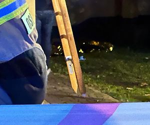 Pobili 44-latka i podpalili tapczan w domu. Szokujące okoliczności śmierci bezdomnego