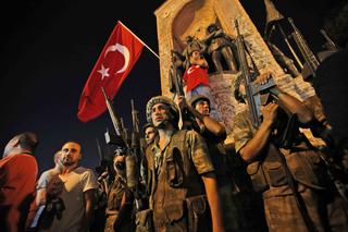 Kto stoi za zamachem stanu w Turcji?