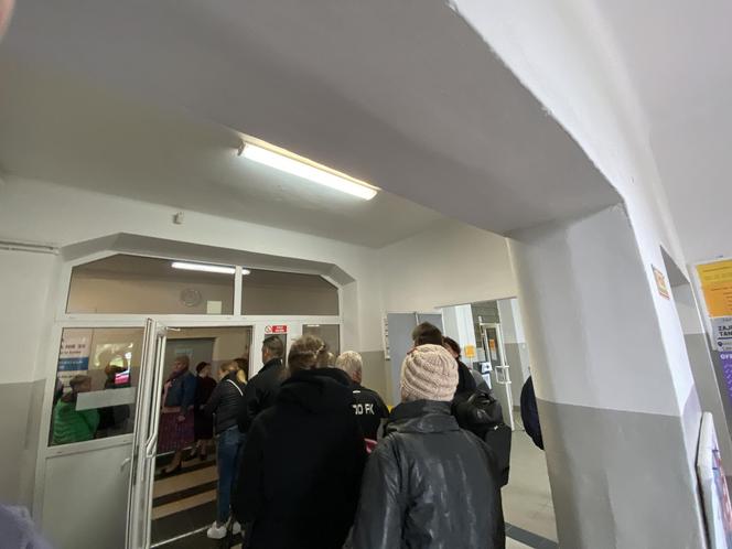 Wybory 2023. W lokalach wyborczych pojawiło się wielu łodzian