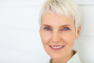 Jak przetrwać menopauzę i na nowo odnaleźć radość z życia