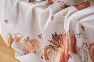 Gdzie kupić jesienny obrus? Inspiracje na jesienną dekorację stołu