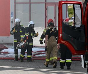 Służby ostrzegają! Alarmowy poziom amoniaku w związku z pożarem w Krośnie