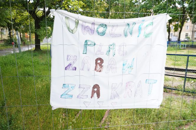 Ogrodzony plac zabaw na Winogradach