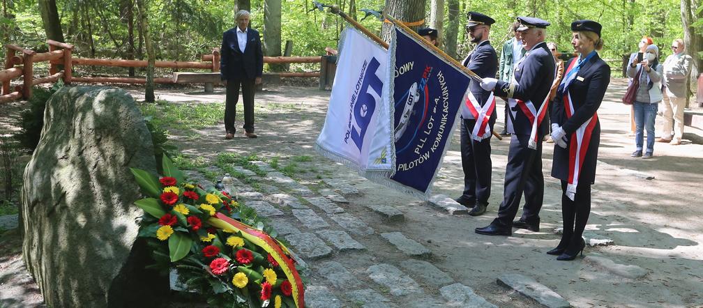 Jeszcze chwila i rozbiłby się o bloki. Wspomnienia katastrofy lotniczej w Lesie Kabackim