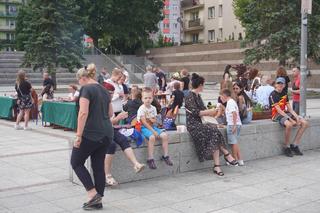 Piknik mieszkańców z karatekami w Skarżysku-Kamiennej
