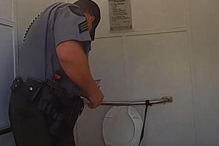 Cuchnąca sprawa w USA. Na ratunek zegarkowi!