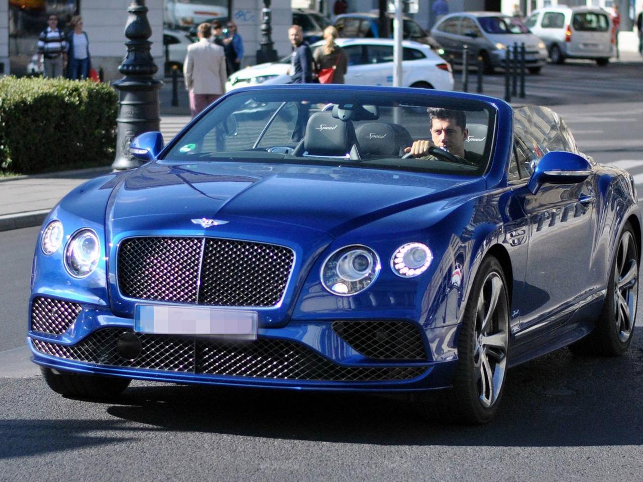 Robert Lewandowski,Bentley Continental GT Speed Convertible