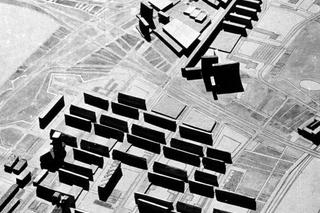 Fotografia makiety pokazującej sposób ustawienia budynków staromiejskich w Głogowie (1971). II nagroda, autorzy: G. Chodkowski, A. Gawlikowski, S. Gzell z zespołem. De facto to projekt odbudowy starego miasta, będącego wtedy w kompletnej ruinie