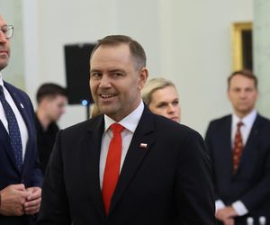 Iskrzy między Donaldem Tuskiem a Karolem Nawrockim