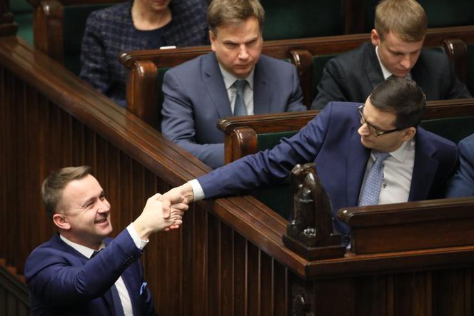 Rząd zatrzymał podwyżkę prądu na rok