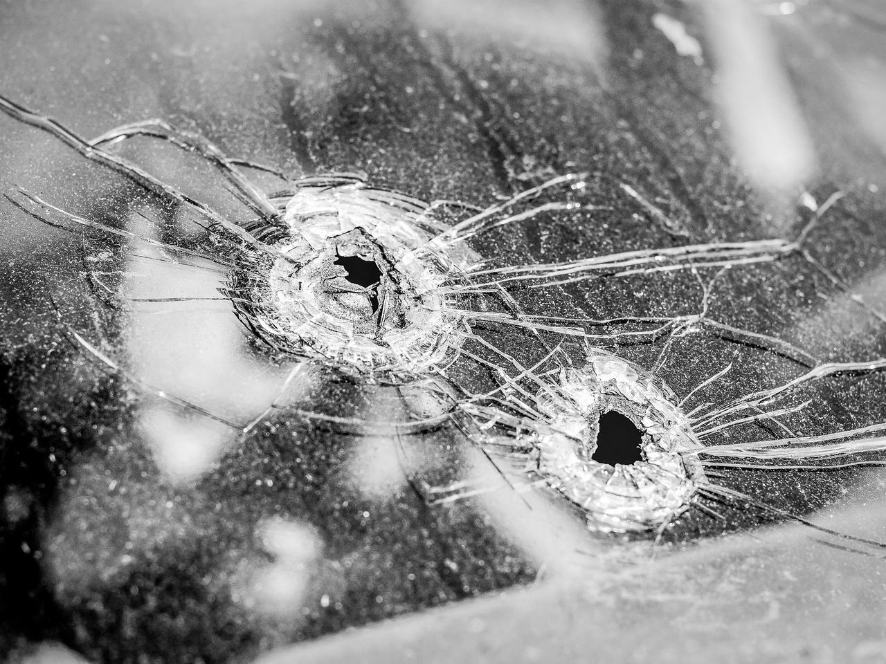 28-latek zniszczył kilkanaście samochodów. Straty idą w tysiące złotych
