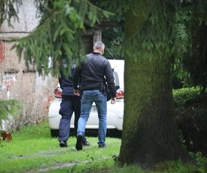 Koszmar w Janikach Wielkich. Syn zamordował rodziców