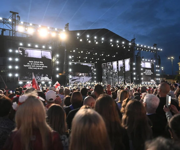 Warszawiacy śpiewają (nie)zakazane piosenki