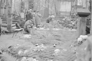 Dzień Wszystkich Świętych w PRL