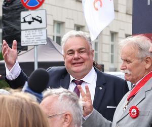 Karol Nawrocki prezydentem. Tłumy pod Sejmem