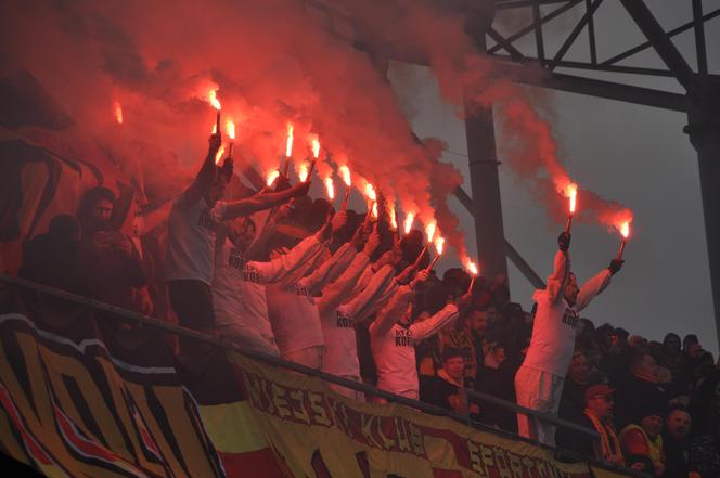 Korona Kielce - Pogoń Szczecin. Zobacz zdjęcia z trybun Suzuki Areny