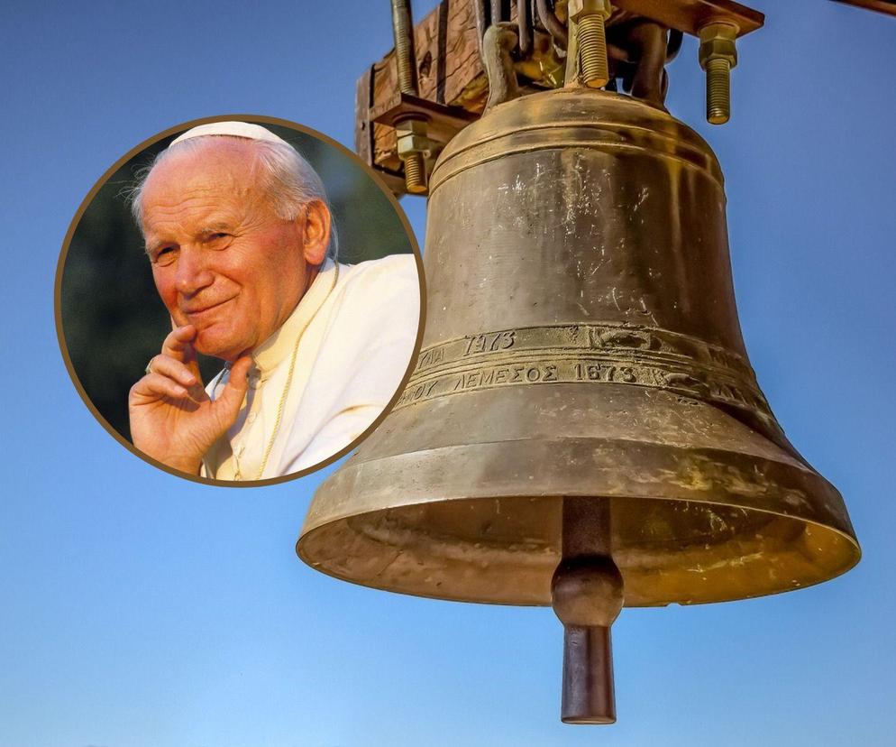 Bijący dzwon w godzinie śmierci Jana Pawła II w krakowskiej parafii 