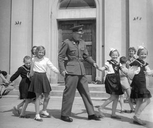 QUIZ PRL. Od Lenino do „fali”: Sprawdź, czy przetrwałbyś w wojsku PRL. Tylko dla orłów!