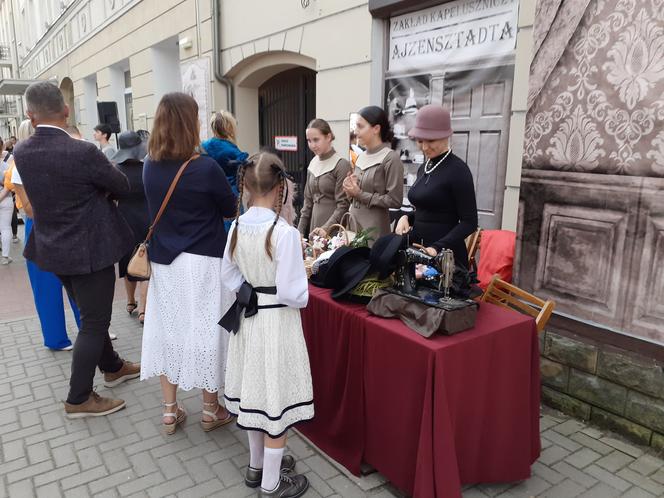 Siedlczanie mogli wsiąść w wehikuł czasu i zobaczyć ulicę Pułaskiego - Piękną sprzed stu lat