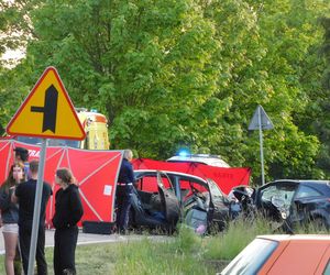 Wypadek na łuku drogi pod Warszawą. Zginął obywatel Ukrainy