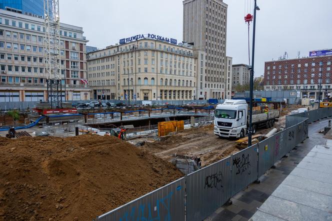 Budowa parkingu pod placem Powstańców Warszawy – do początku 2025 r.