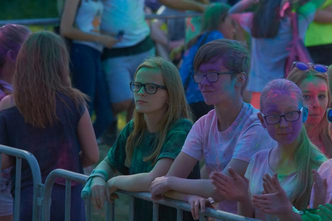 Lublin: Festiwal Kolorów 2018. Kolory Holi wystrzeliły w powietrze!