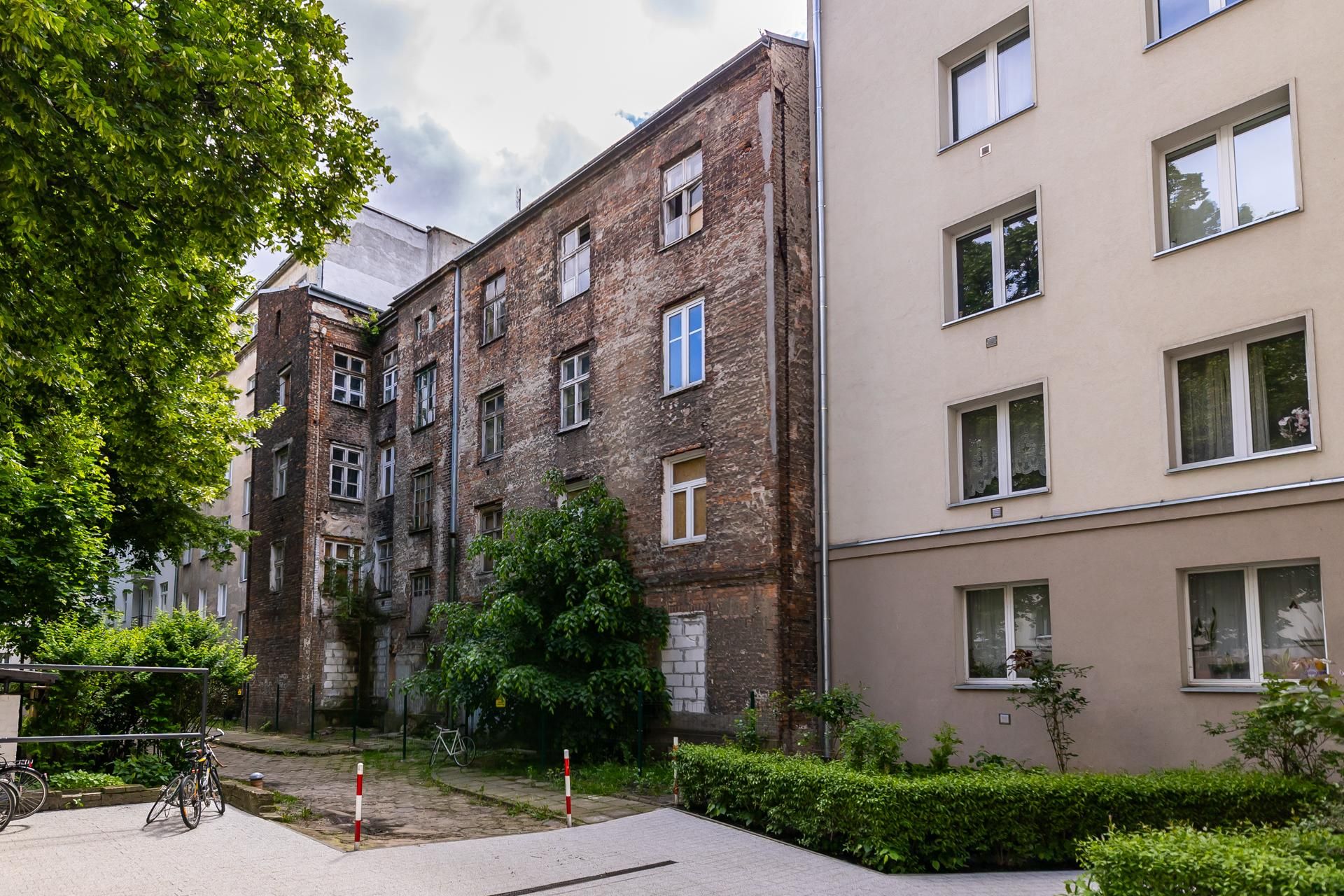 Kamienica przy ul. Węgierskiej 6 w Warszawie