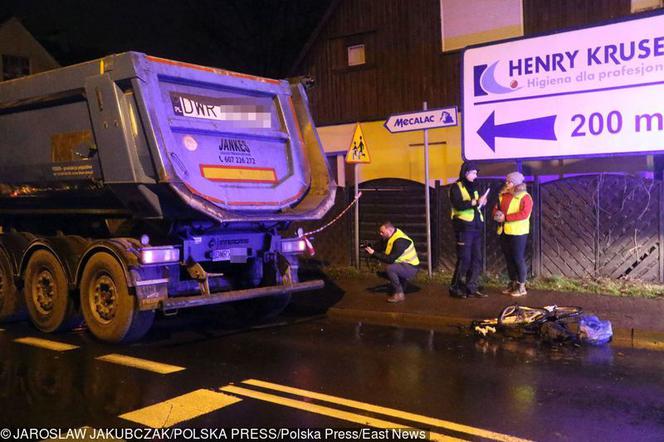 Tragiczny wypadek we Wrocławiu. Nie żyje 10-letni chłopczyk. Przechodził przez pasy...