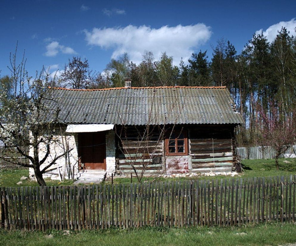 Ta niewielka miejscowość jest najniżej położonym miejscem na Podlasiu. Znajdziesz tam garść osób