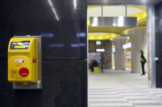 Awaria kasowników w Warszawie. Co z kontrolami biletów?