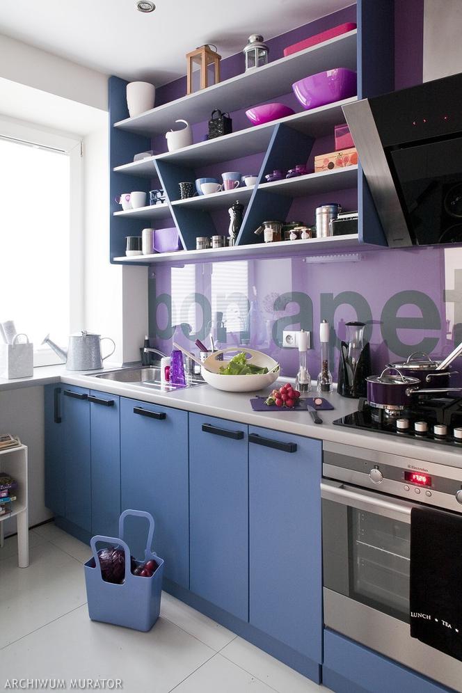 Kolorowe kuchnie - zestawienie fioletu z niebieskim