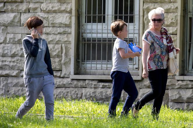 Roksana Gąska i dzieci Jacka Rozenka z wizytą w szpitalu