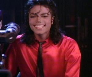 Michael Jackson chce wrócić na ziemię i ponownie żyć?! Szokująca teoria zwala z nóg!