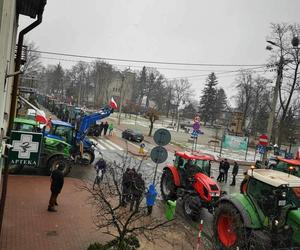 „Zostaliśmy zmuszeni wyjechać na ulice”. Rolnicy protestują w powiecie bialskim