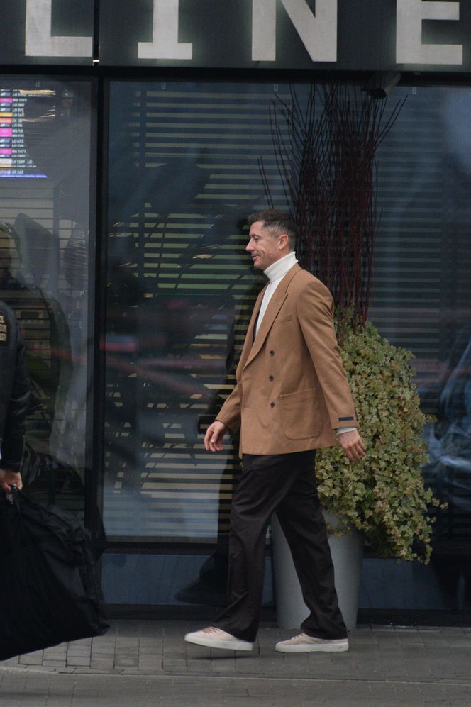Robert Lewandowski przyleciał na kadrę