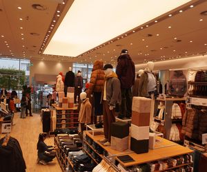 Sklep UNIQLO przy Marszałkowskiej w Warszawie po remoncie 10.2025