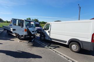 Wypadek w powiecie grudziądzkim! Kierowca zakleszczony w pojeździe [ZDJĘCIA] 