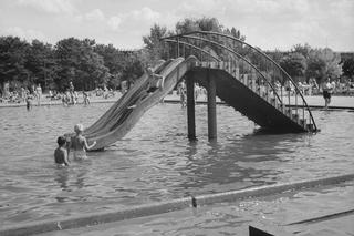 Baseny miejskie w PRL-u. Tak w upały chłodzili się nasi rodzice - zdjęcia