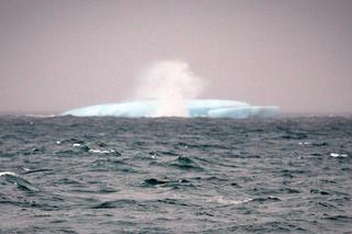Wyprawa Rosyjska Arktyka 2019: pokonali wiatr, teraz walka z lodem