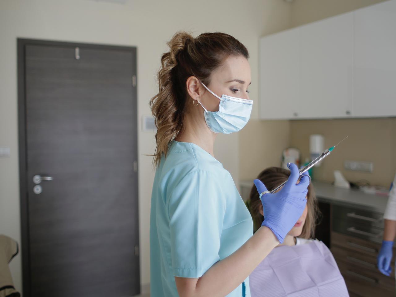 Podwyżki dla pielęgniarek. Od lipca spore zmiany! Zyskają także salowe i sanitariusze