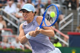 Iga Świątek pokonała Soranę Cirsteę i jest w ćwierćfinale WTA Cincinnati! [RELACJA NA ŻYWO]