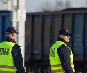 Ostrów. Ryzykował życie. 17-latek jechał na wagonie