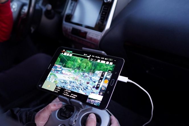 Nocna akcja policji. Drony nad głowami piratów drogowych! Posypały się mandaty