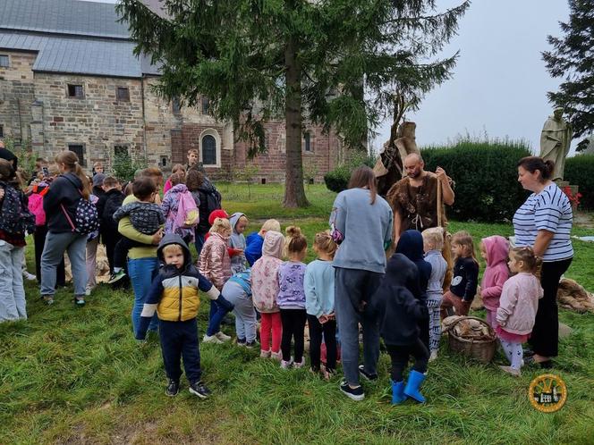 Jedenasty festyn historyczny „Mnisi i Hutnicy”. Opactwo Cystersów tętniło życiem